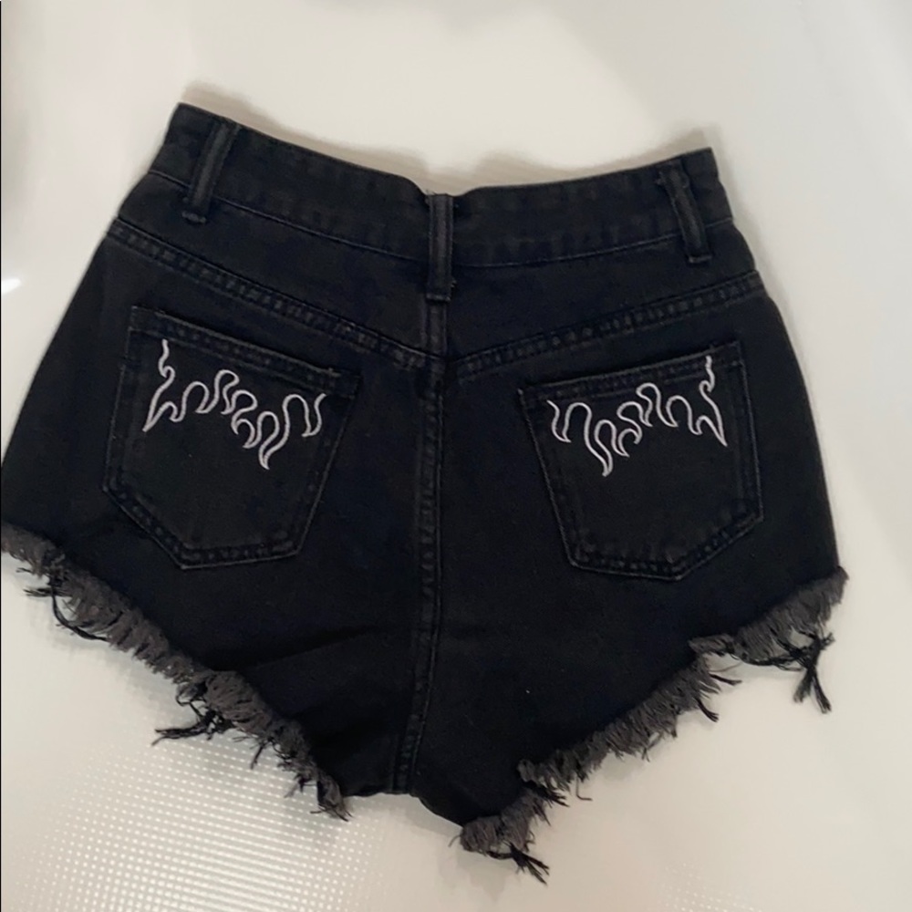 fire pocket black jean shorts
